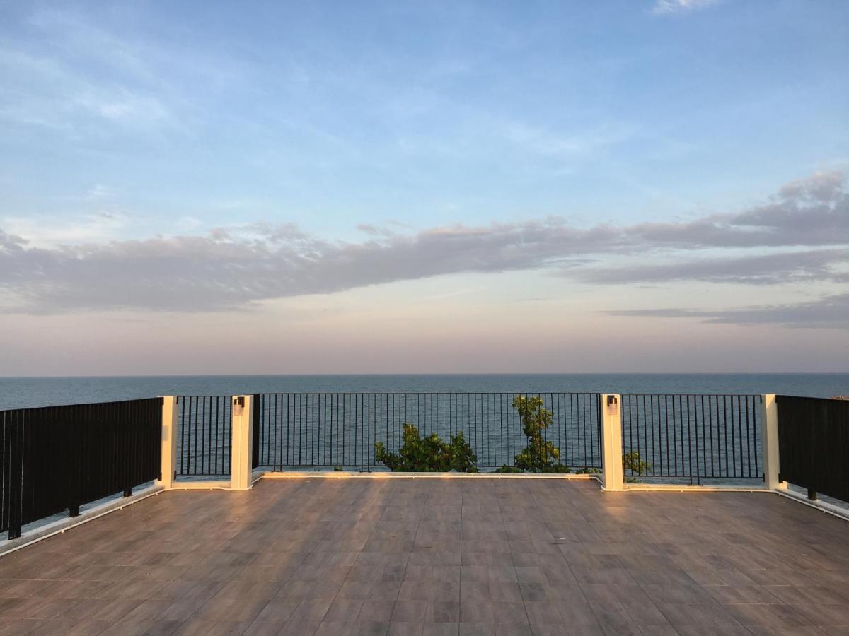 Joy Hotel Prachuap Khiri Khan Bagian luar foto