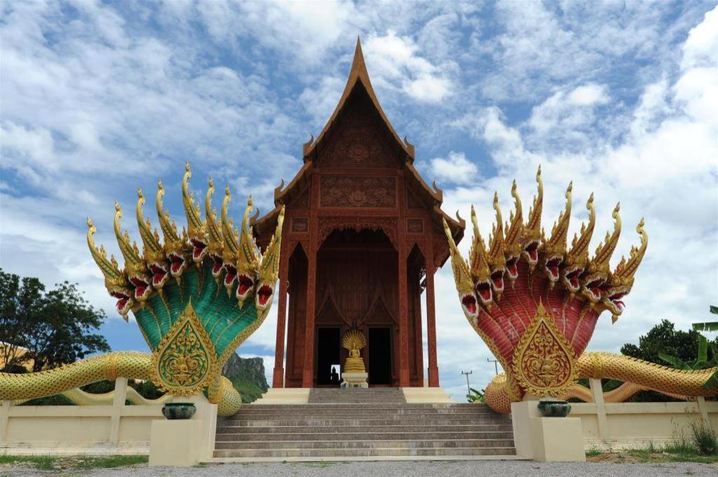 Joy Hotel Prachuap Khiri Khan Bagian luar foto